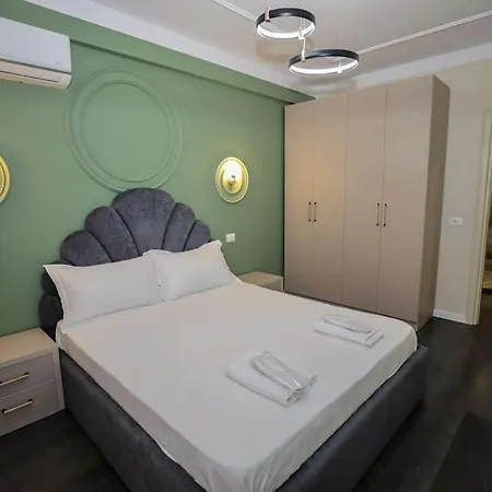 Miku - Impressive 1 Bedroom Downtown *