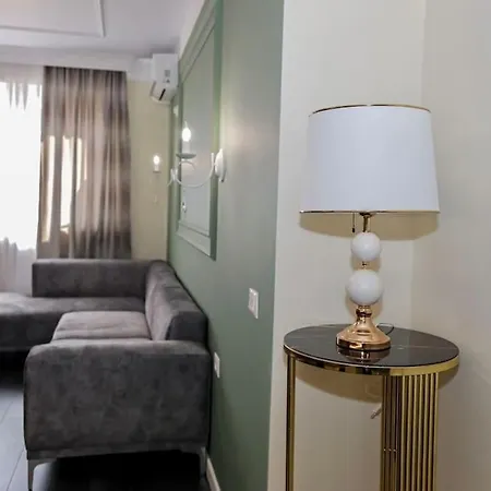 Miku - Impressive 1 Bedroom Downtown Appartement Tirana
