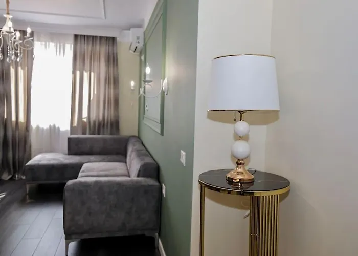 Miku - Impressive 1 Bedroom Downtown Appartement Tirana