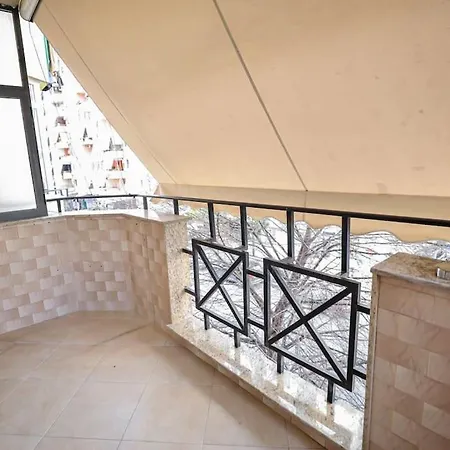 Miku - Impressive 1 Bedroom Downtown *