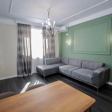 Miku - Impressive 1 Bedroom Downtown Appartamento Tirana